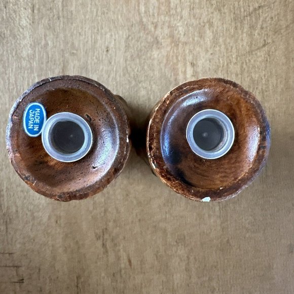 Vintage Hawaii Salt And Pepper Shakers - Picture 3 of 3